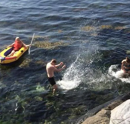 Småstranda Fjord * Aheim