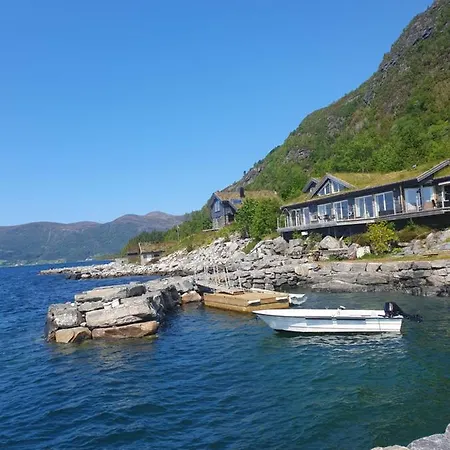 Småstranda Fjord * Aheim